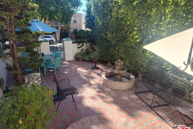 7961 Norton Avenue, West Hollywood, CA 90046 — photo 4 of 32