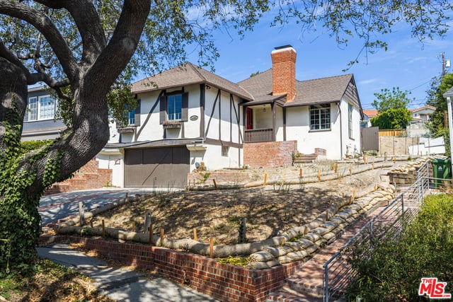 10321 Northvale Road, Los Angeles, CA 90064 — photo 6 of 9