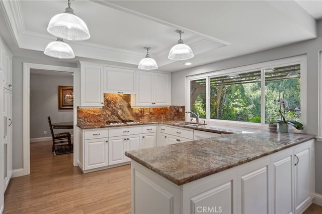 26736 Hawkhurst Drive, Rancho Palos Verdes, CA 90275 — photo 9 of 42