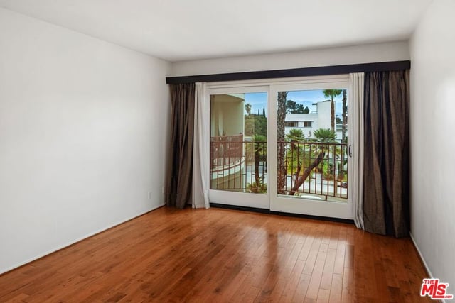 3407 Huxley Street 29, Los Angeles, CA 90027 — photo 11 of 32