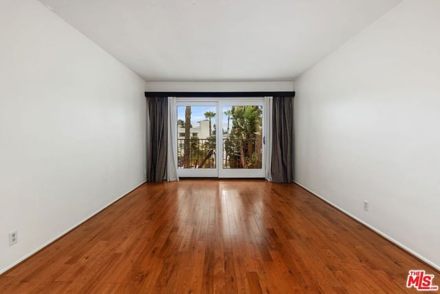 3407 Huxley Street 29, Los Angeles, CA 90027 — photo 12 of 32