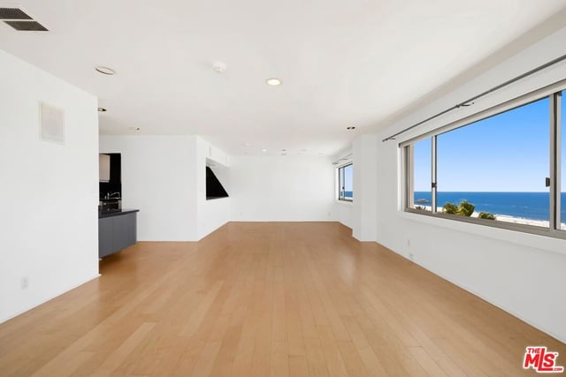 101 California Avenue 802, Santa Monica, CA 90403 — photo 6 of 32