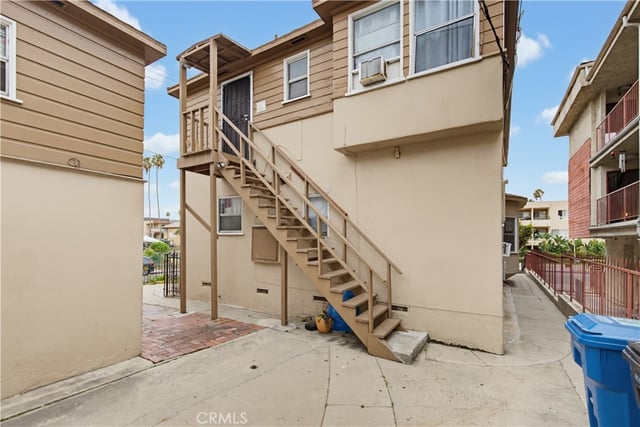 148 S Normandie Avenue, Los Angeles, CA 90004 — photo 5 of 15
