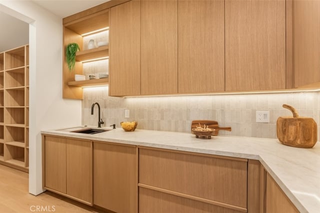 10433 Valley Spring Lane, Toluca Lake, CA 91602 — photo 13 of 69