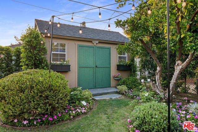 1601 Ard Eevin Avenue, Glendale, CA 91202 — photo 40 of 45