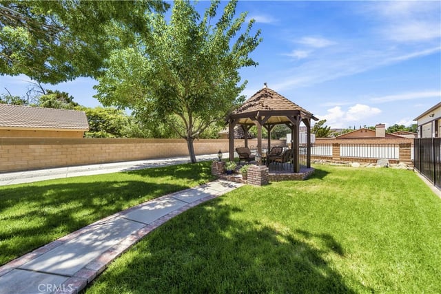 42301 Woodstone, Lancaster, CA 93536 — photo 37 of 51