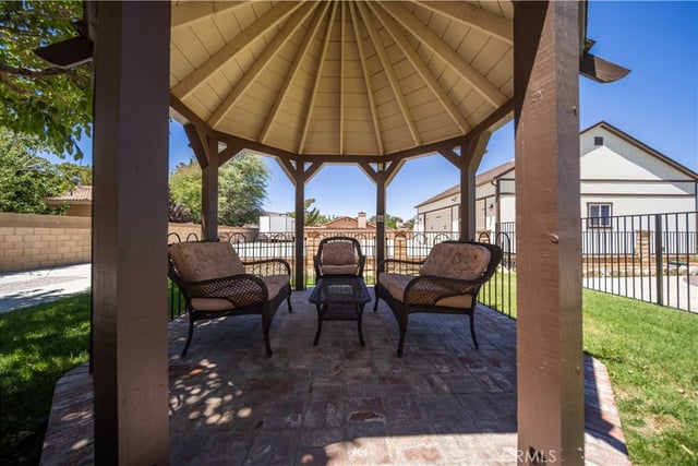 42301 Woodstone, Lancaster, CA 93536 — photo 38 of 51