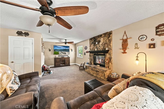 42301 Woodstone, Lancaster, CA 93536 — photo 8 of 51