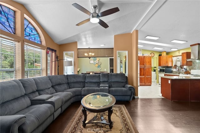 36200 Paradise Ranch 1, Castaic, CA 91384 — photo 4 of 21