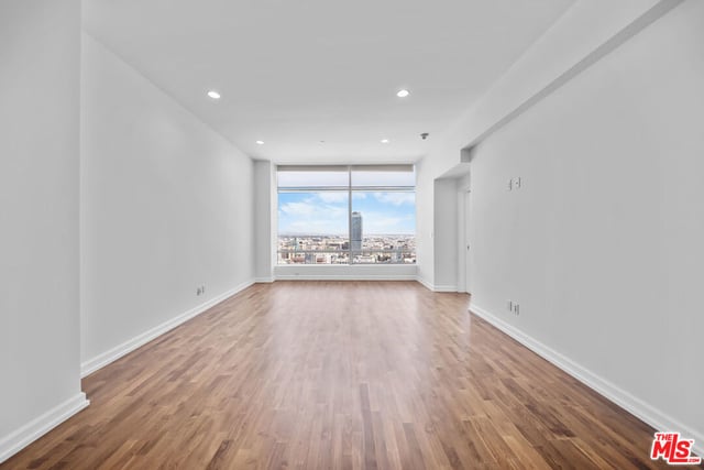 900 W OLYMPIC Boulevard 31E, Los Angeles, CA 90015 — photo 16 of 43