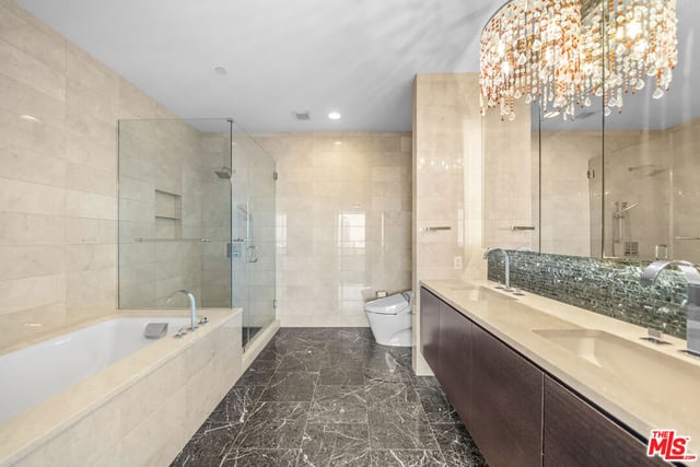900 W OLYMPIC Boulevard 31E, Los Angeles, CA 90015 — photo 25 of 43