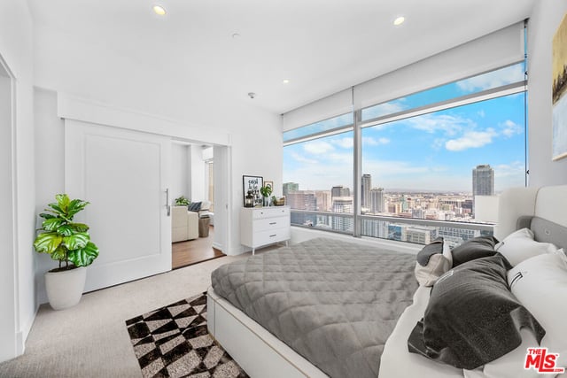 900 W OLYMPIC Boulevard 31E, Los Angeles, CA 90015 — photo 3 of 43