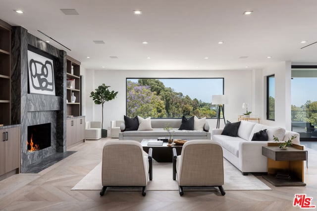 499 Halvern Drive, Los Angeles, CA 90049 — photo 9 of 34