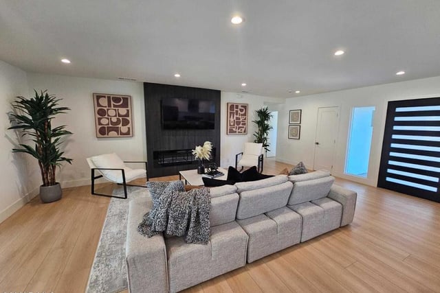 2651 Sirius Street, Thousand Oaks, CA 91360 — photo 5 of 30