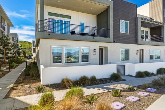 26767 Laurel Mountain Loop, Valencia, CA 91381 — photo 3 of 44