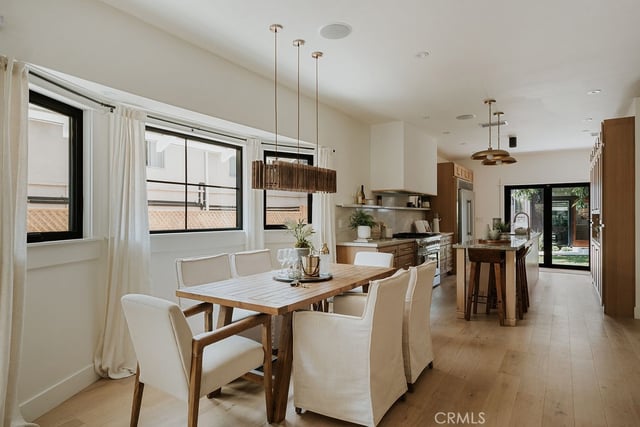 4633 Russell, Los Angeles, CA 90027 — photo 12 of 64