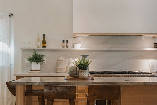4633 Russell, Los Angeles, CA 90027 — photo 18 of 64