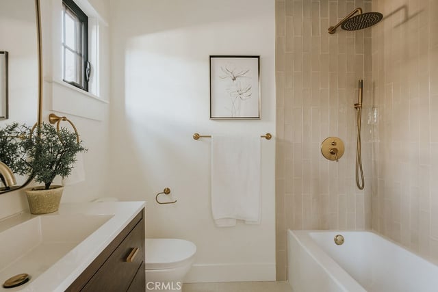 4633 Russell, Los Angeles, CA 90027 — photo 25 of 64