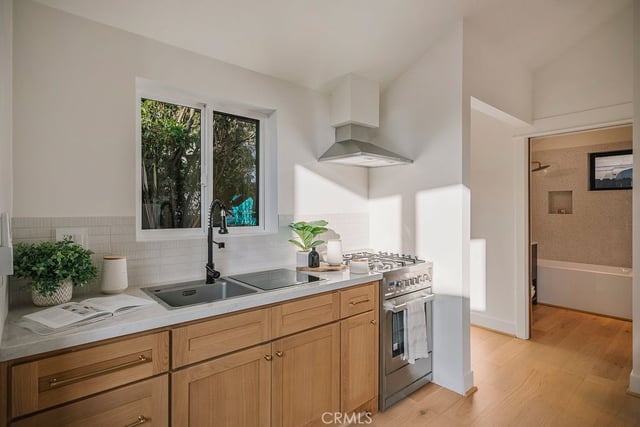 4633 Russell, Los Angeles, CA 90027 — photo 45 of 64