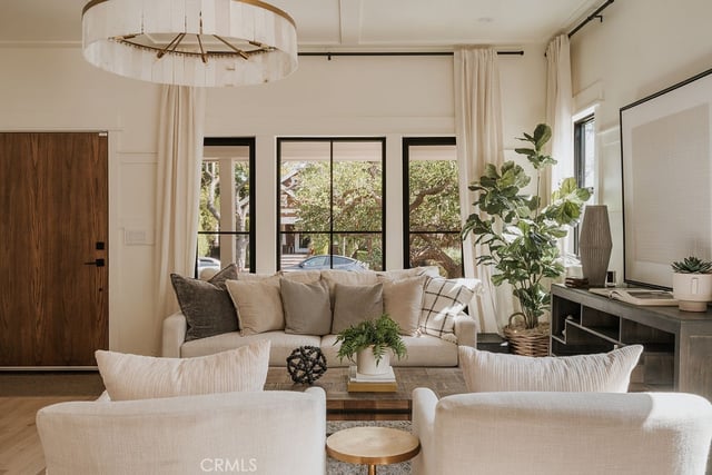 4633 Russell, Los Angeles, CA 90027 — photo 8 of 64