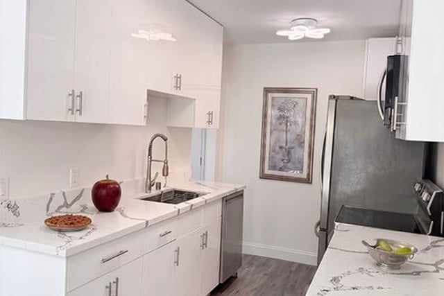 1750 Camino Palmero Street 237, Los Angeles, CA 90046 — photo 7 of 34