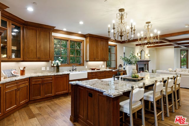 3911 Oeste Avenue, Studio City, CA 91604 — photo 13 of 56