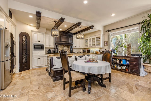 307 Briar Bluff Circle, Thousand Oaks, CA 91360 — photo 12 of 61