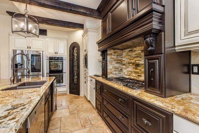 307 Briar Bluff Circle, Thousand Oaks, CA 91360 — photo 14 of 61