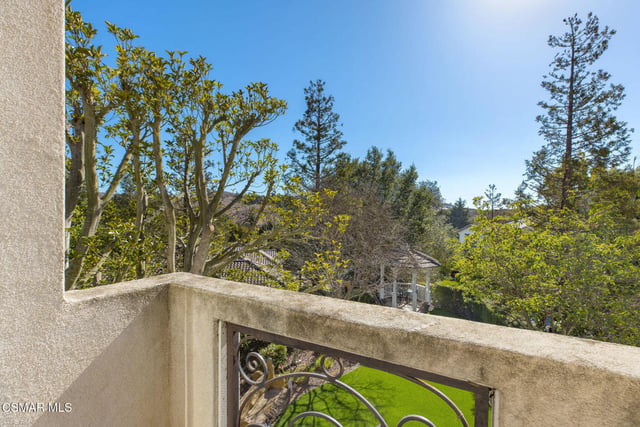 307 Briar Bluff Circle, Thousand Oaks, CA 91360 — photo 32 of 61