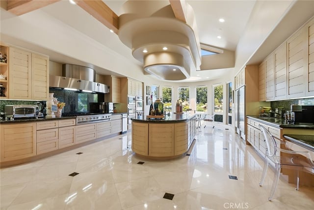 25411 Colette Way, Calabasas, CA 91302 — photo 19 of 59