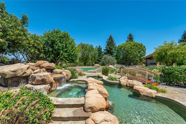 25411 Colette Way, Calabasas, CA 91302 — photo 46 of 59