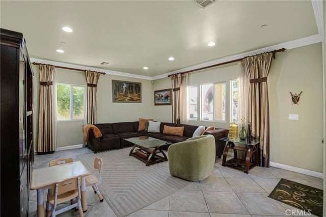 604 N Sparks, Burbank, CA 91506 — photo 16 of 35