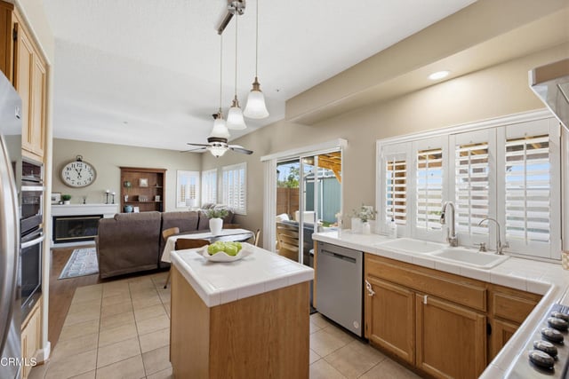 10474 Mammoth Street, Ventura, CA 93004 — photo 7 of 30