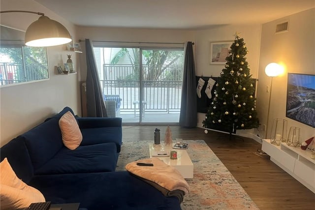 1230 Horn 417, West Hollywood, CA 90069 — photo 23 of 23