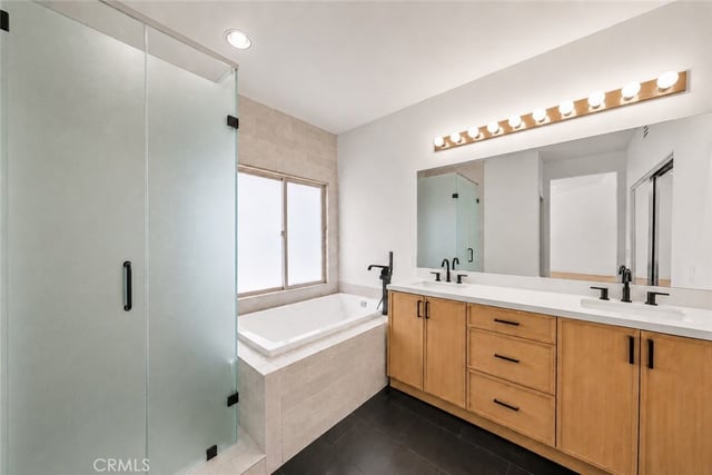 28379 Calex Dr, Valencia, CA 91354 — photo 40 of 54
