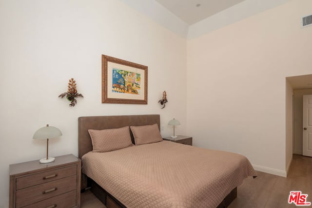 2337 Fox Hills Drive 102, Los Angeles, CA 90064 — photo 17 of 36
