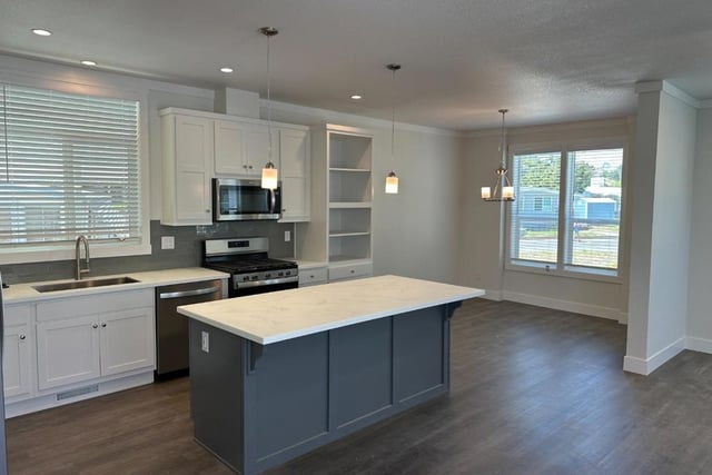 11401 Topanga Canyon Boulevard 117, Chatsworth, CA 91311 — photo 5 of 10