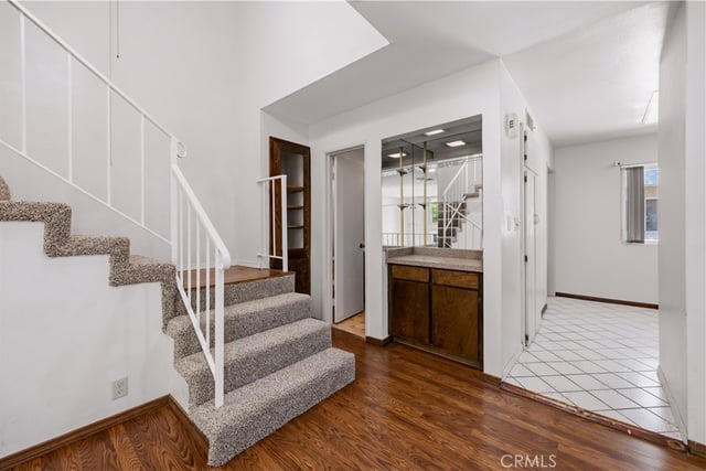 17943 Magnolia Boulevard 16, Encino, CA 91316 — photo 18 of 43