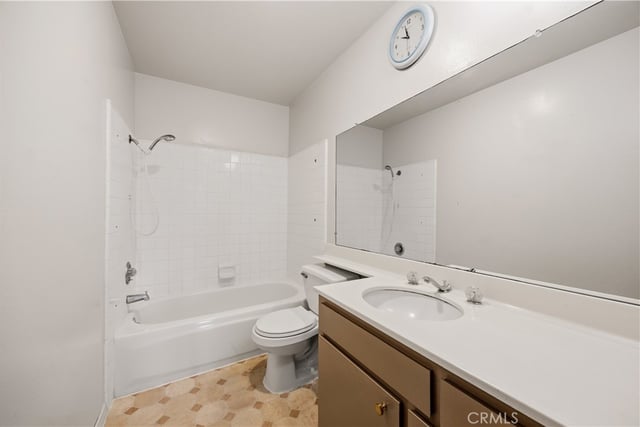 17943 Magnolia Boulevard 16, Encino, CA 91316 — photo 32 of 43