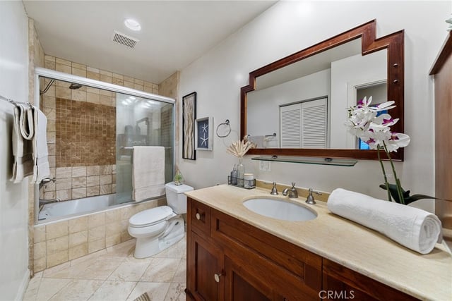 1154 S Barrington Avenue 213, Los Angeles, CA 90049 — photo 11 of 24