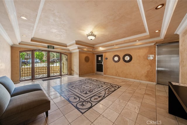 1154 S Barrington Avenue 213, Los Angeles, CA 90049 — photo 17 of 24
