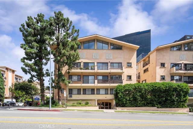 1154 S Barrington Avenue 213, Los Angeles, CA 90049 — photo 21 of 24