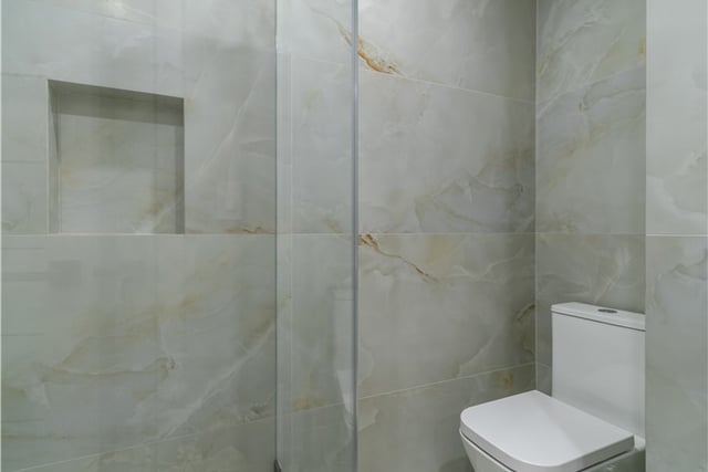 902 E WALNUT Avenue, Burbank, CA 91501 — photo 15 of 33