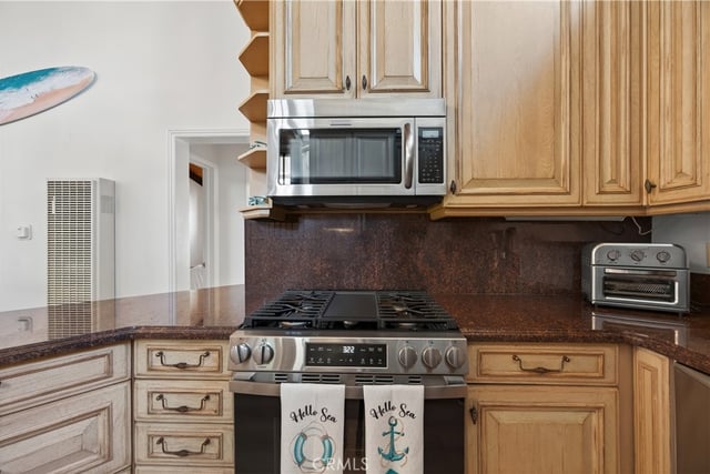 317 Cahuenga, Oxnard, CA 93035 — photo 12 of 47