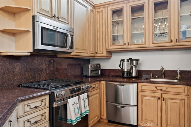 317 Cahuenga, Oxnard, CA 93035 — photo 8 of 47