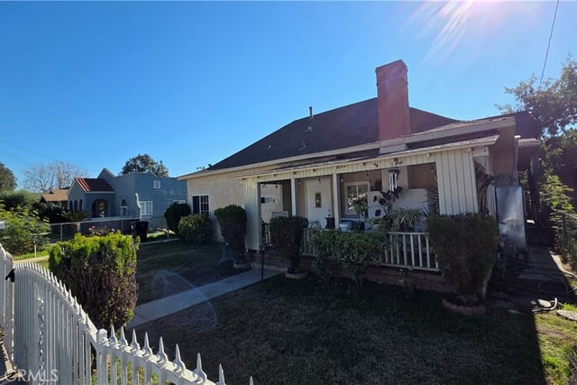 716 E 6th, Pomona, CA 91766 — photo 2 of 16