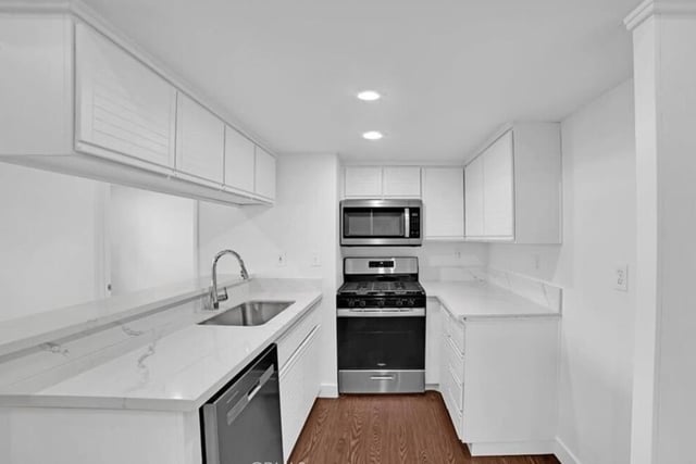 12601 Van Nuys 241, Pacoima, CA 91331 — photo 3 of 14
