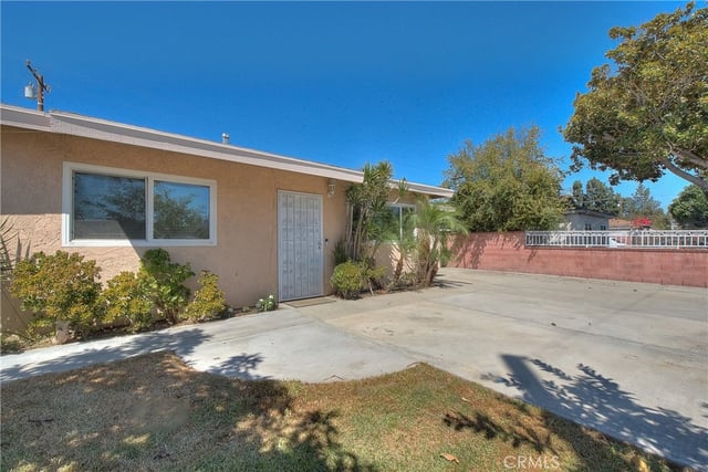 12127 Cedarvale, Norwalk, CA 90650 — photo 3 of 48