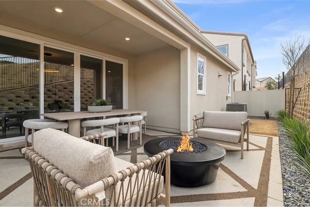2145 Perdido Lane, Santa Paula, CA 93060 — photo 12 of 37