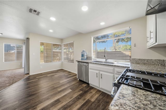 43753 Rialto, Lancaster, CA 93535 — photo 11 of 38